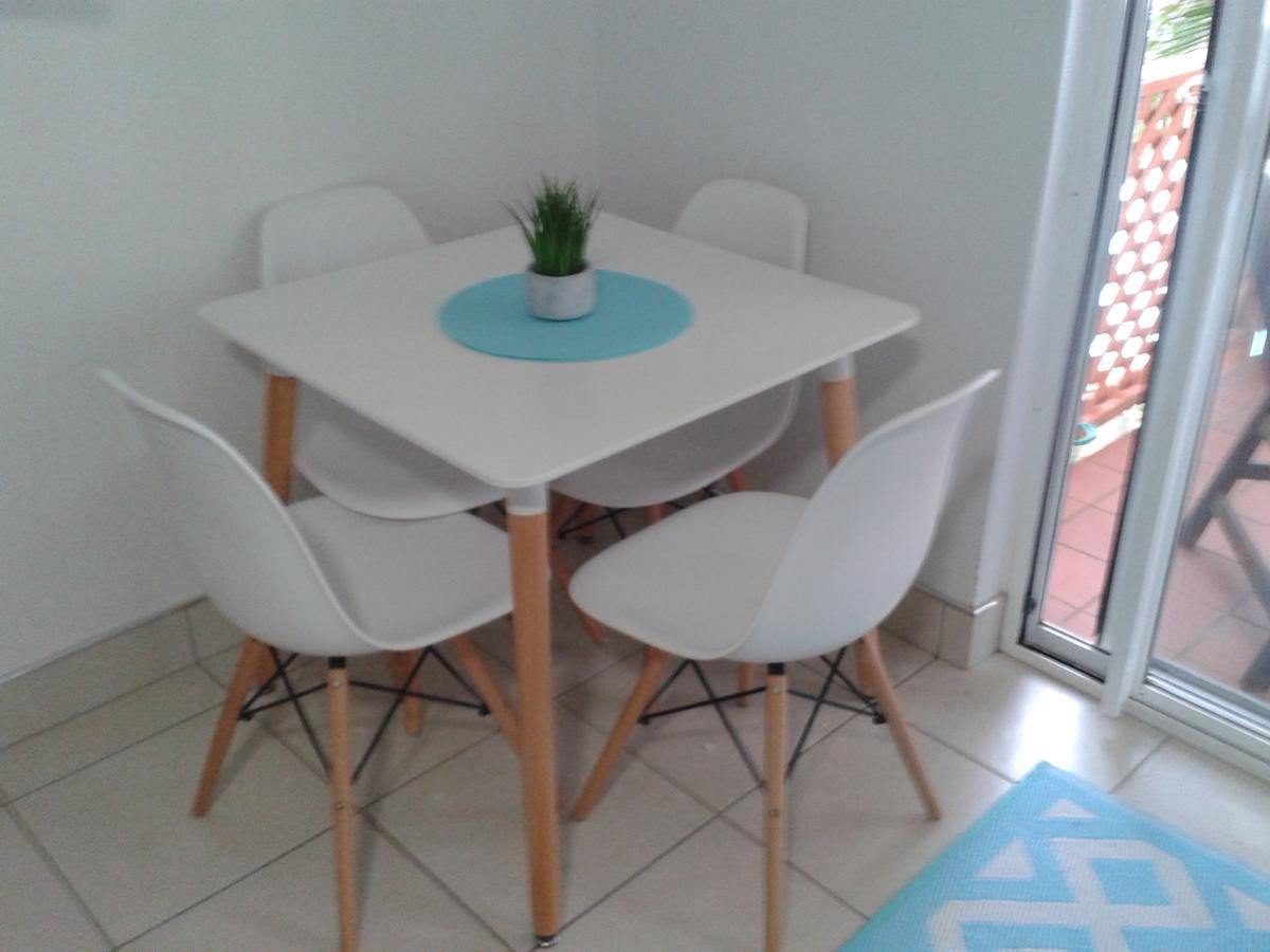 Apartment In Dolphin Heads Eimeo Экстерьер фото